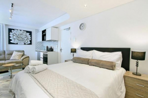 Tuynhuys Self Catering Studio Apartments